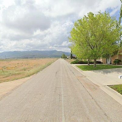 Santa Lucia St, Tehachapi, CA 93561