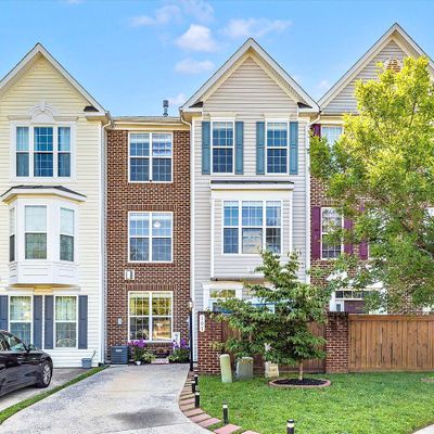 107 Swallow Pointe Ct, Frederick, MD 21702