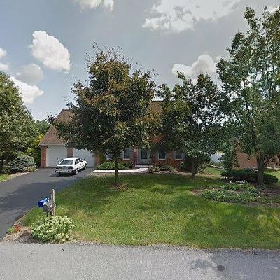 10733 Hershey Dr, Williamsport, MD 21795