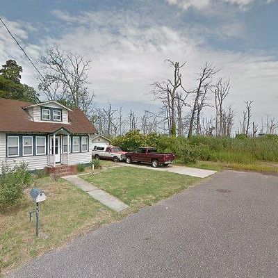 11 Colgate Ave, Villas, NJ 08251