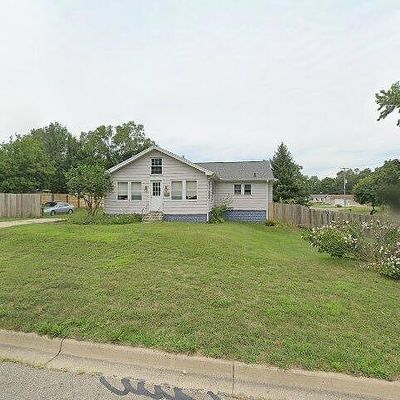 1104 Frisbie Blvd, Springfield, MI 49037