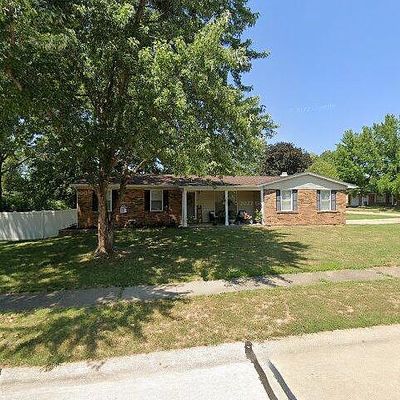 1115 N Boxwood Ln, O Fallon, MO 63366