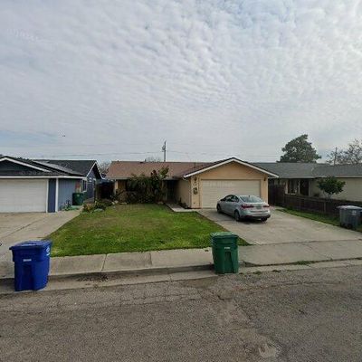 1117 Golden Gate Ave, Dos Palos, CA 93620