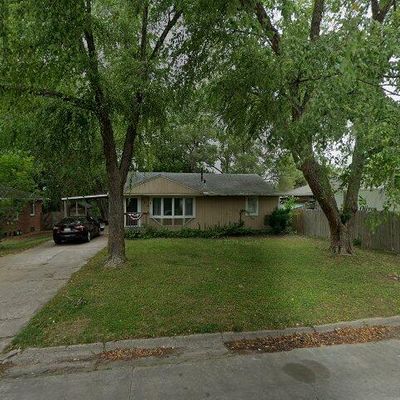 112 E Thornton Ave, Des Moines, IA 50315