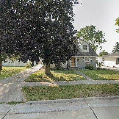 1125 Reichow St, Oshkosh, WI 54902