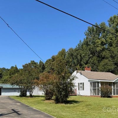 1125 W Laurel Avenue, Lancaster, SC 29720