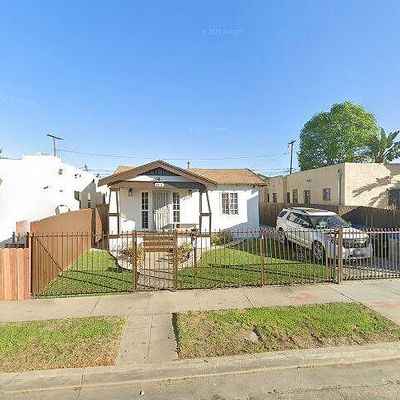 1131 E 67 Th St, Los Angeles, CA 90001