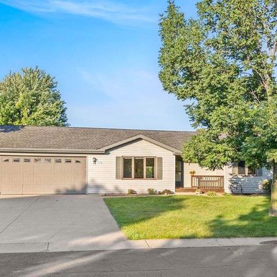 1006 Cheyenne St Sw, Hutchinson, MN 55350