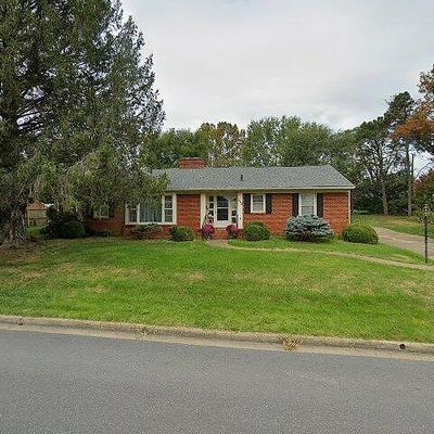 1023 Chestnut Dr, Harrisonburg, VA 22801