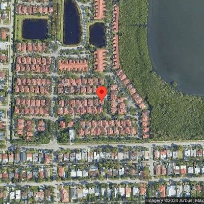 1040 Satinleaf St, Hollywood, FL 33019