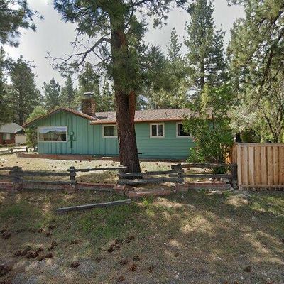 1044 E Fairway Blvd, Big Bear City, CA 92314