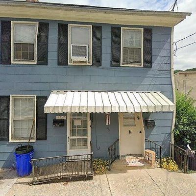 105 Hanover St, Glen Rock, PA 17327