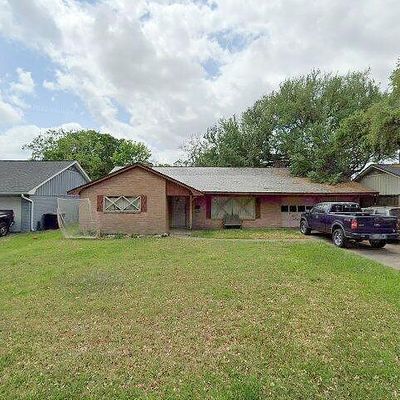 10511 Londonderry Dr, Houston, TX 77043