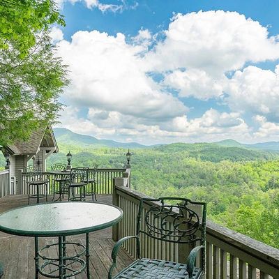 1228 Big Sheepcliff Rd, Cashiers, NC 28717