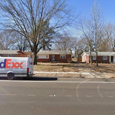 1231 S White Station Rd, Memphis, TN 38117