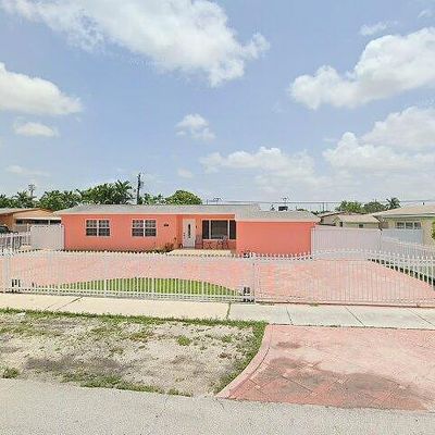 1250 W 61 St Pl, Hialeah, FL 33012