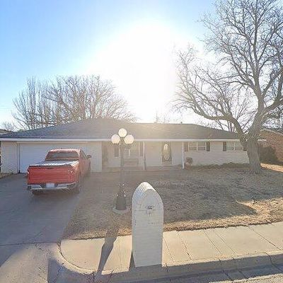 126 Kingwood St, Hereford, TX 79045