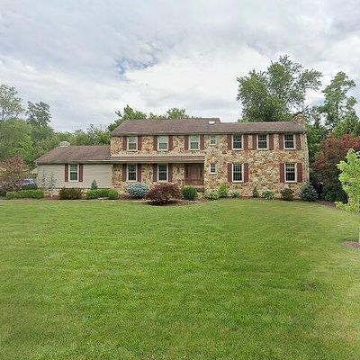 128 Stratford Dr, Canonsburg, PA 15317