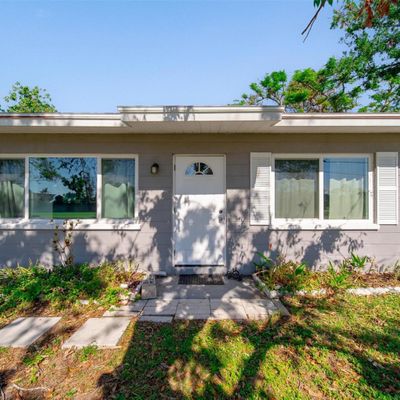 129 Gulf Ave, Nokomis, FL 34275