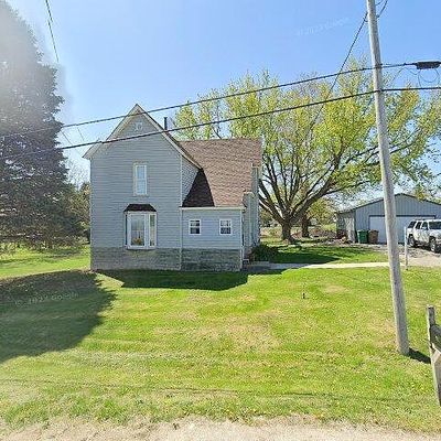 1304 E Pleasant St, Knoxville, IA 50138