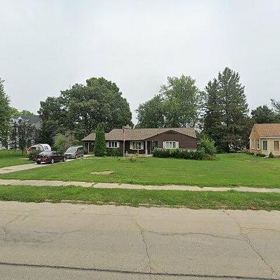 1317 W Stephenson St, Freeport, IL 61032