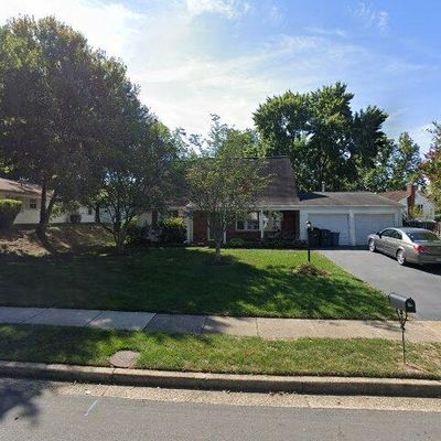 13231 Memory Ln, Fairfax, VA 22033