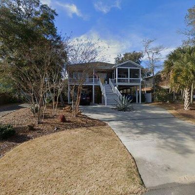 115 Se 18th Street Oak Island, Island, NC 28465