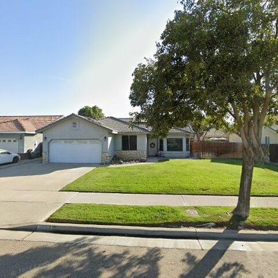 1192 Cousins Dr, Lemoore, CA 93245