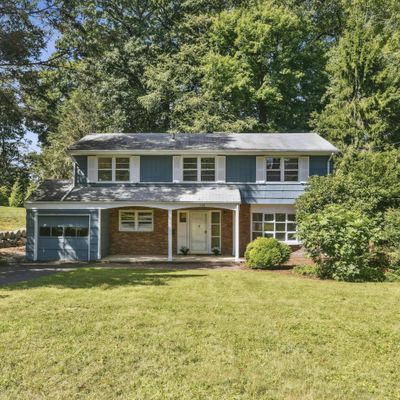 120 Little Hill Dr, Stamford, CT 06905