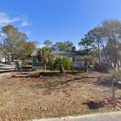 146 Ne 5th Street Oak Island, Island, NC 28465