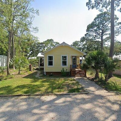 148 Willie B Speed St, Apalachicola, FL 32320