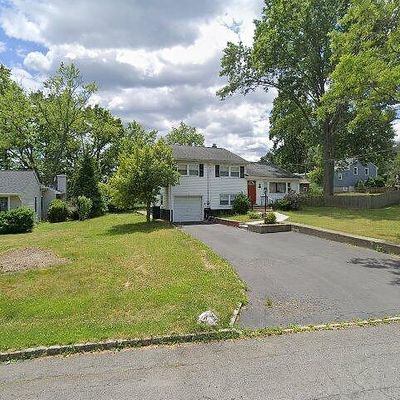 15 Fairfax Dr, Livingston, NJ 07039