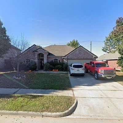 1519 Ash Ln, Corinth, TX 76210