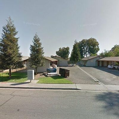 1521 E Douglas Ave, Visalia, CA 93292