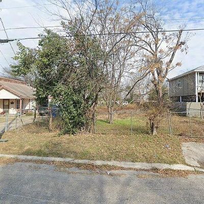 1535 W Harlan Ave, San Antonio, TX 78211