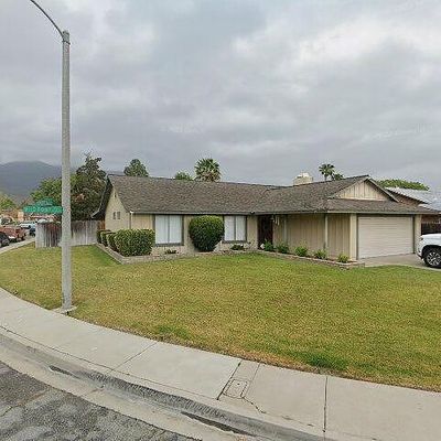 1550 Indian Trl, San Bernardino, CA 92407