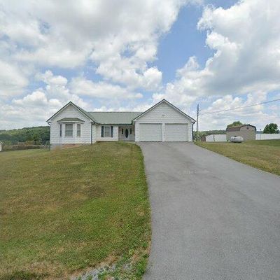 157 Locust St, Bluefield, VA 24605