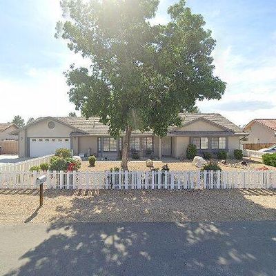 13468 Coachella Rd, Apple Valley, CA 92308