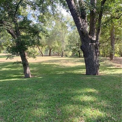 1365 County Road 200, Gonzales, TX 78629