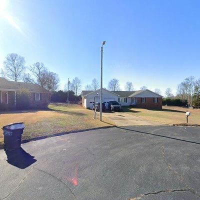 14 Benjamin Ct, Spartanburg, SC 29301