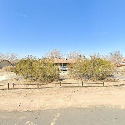 14018 Jicarilla Rd, Apple Valley, CA 92307