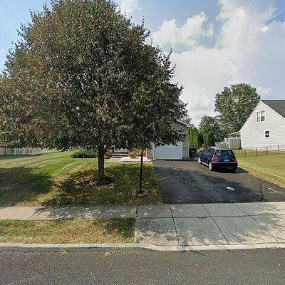 1416 Beverly Dr, Quakertown, PA 18951