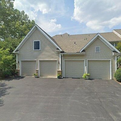 17 Middle Grn, Lancaster, PA 17602