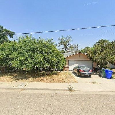 170 Esther St, Porterville, CA 93257