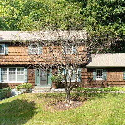 18 Fir Dr, Danbury, CT 06811