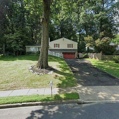 180 Deer Run Rd, Willow Grove, PA 19090