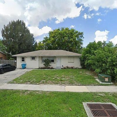 1851 Ne 2 Nd Ln, Boynton Beach, FL 33435