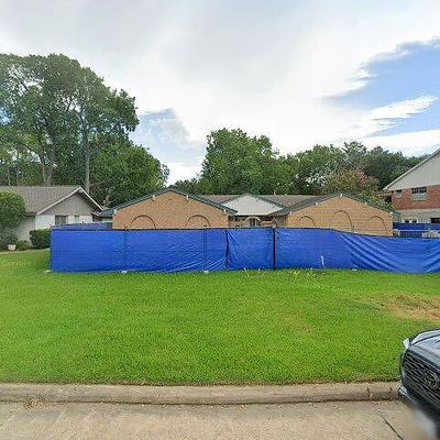 18519 Point Lookout Dr, Houston, TX 77058