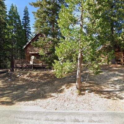 1880 Aristocracy Dr, Strawberry Valley, CA 95981