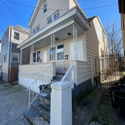 160 Lyon St, Paterson, NJ 07524